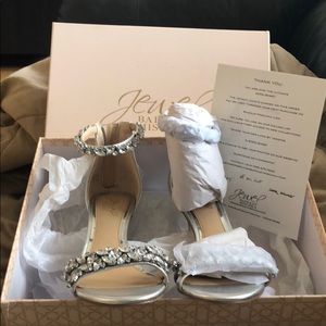 Jewel Badgley Mischka Caroline heels- brand new!